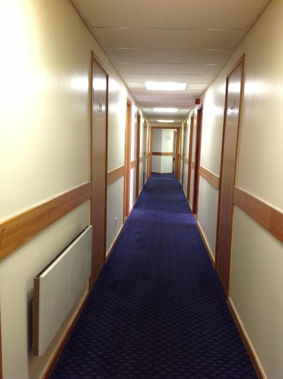 Days Inn Magor with Undy Extérieur photo